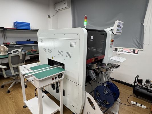 Máquina de seleção e colocação SMD industrial compacta TC06 Chip Mounter para linha de montagem de PCB