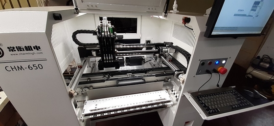 Máquina de Montagem de Componentes SMT PCB CHM-650 de Alta Precisão com 4 Cabeças